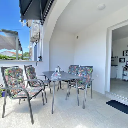 Apartament Lovely Marina Blue Skrbčići